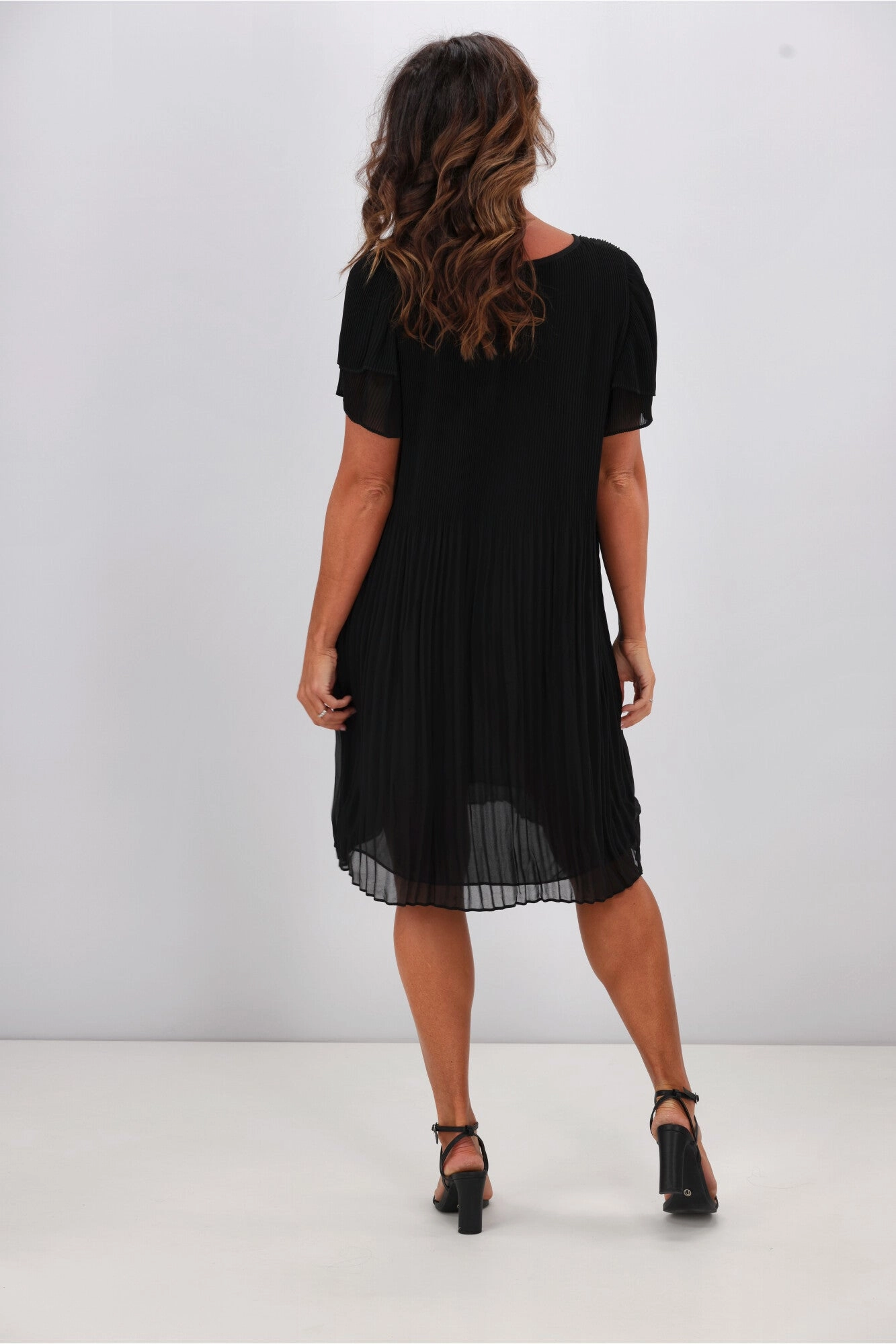 Gloss by Shine On Alberta Pleated Shift Dress Black